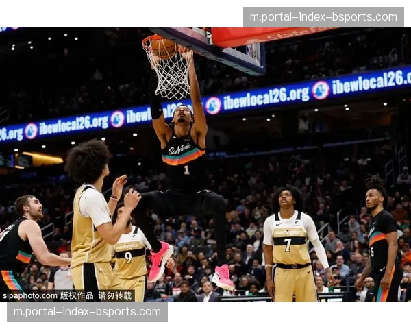 马刺双控卫组合助攻率跃居前三，传导球质量改善进攻空间